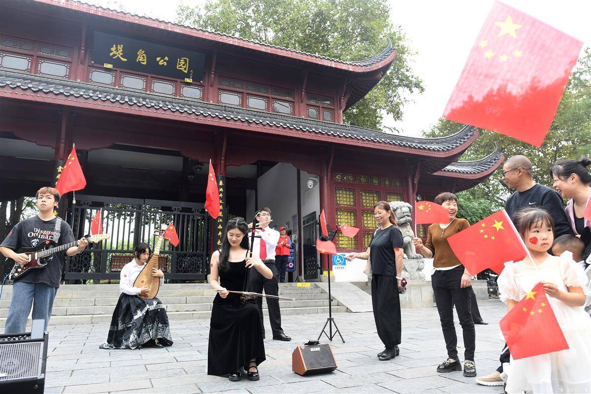 棋牌游戏网页版源码